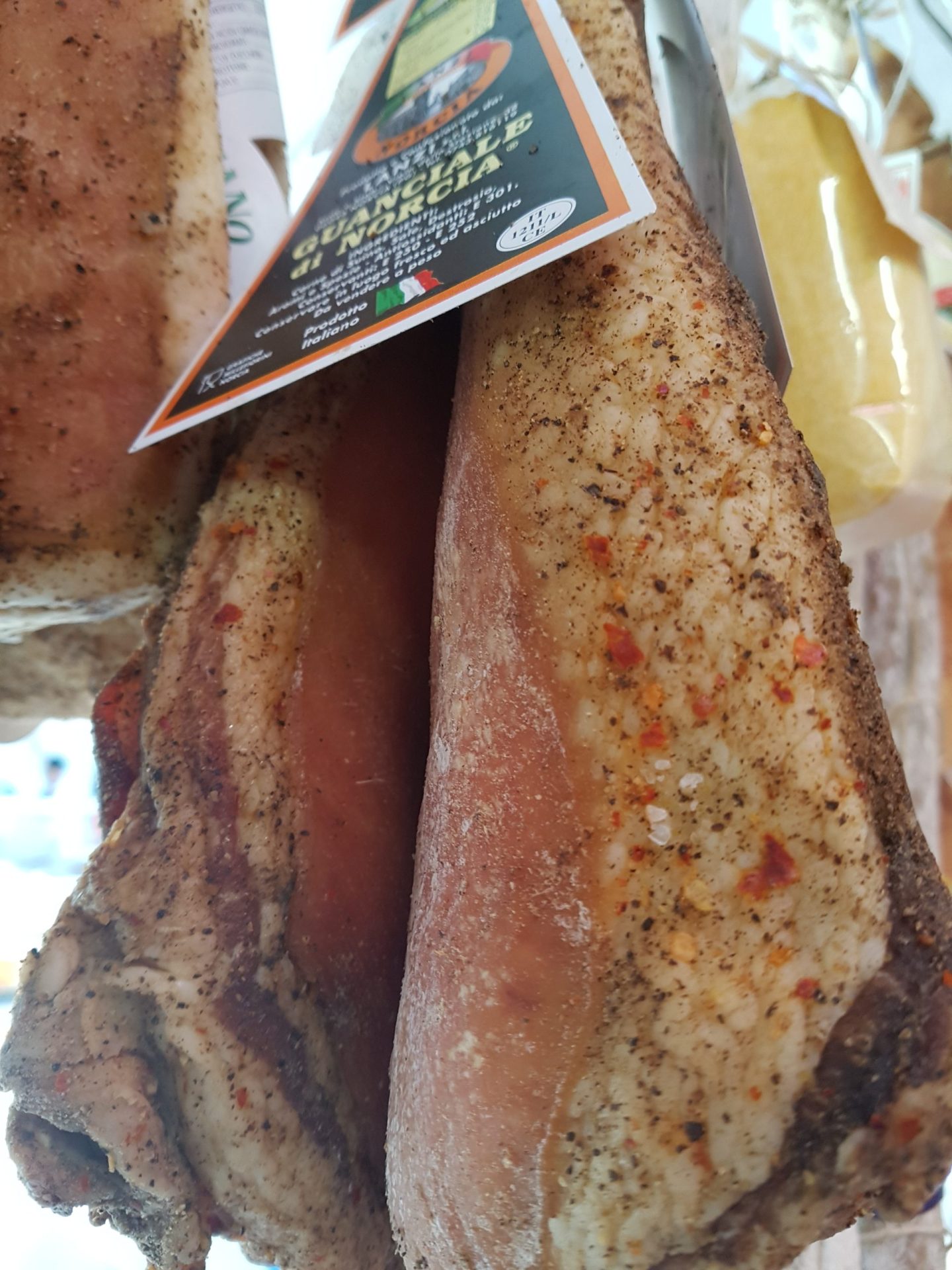 Guanciale di Norcia intero circa 1/1,2 kg ottimo - immagine 3