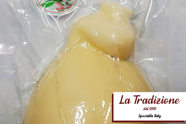 Caciocavallo morbido bianco META' da 500g circa