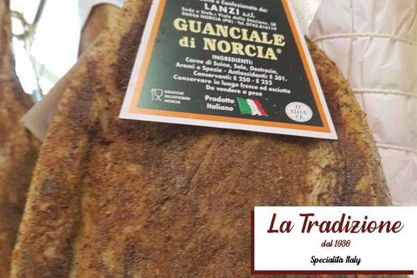 GUANCIALE DI NORCIA INTERO + 1 KG DI PECORINO ROMANO - immagine 3